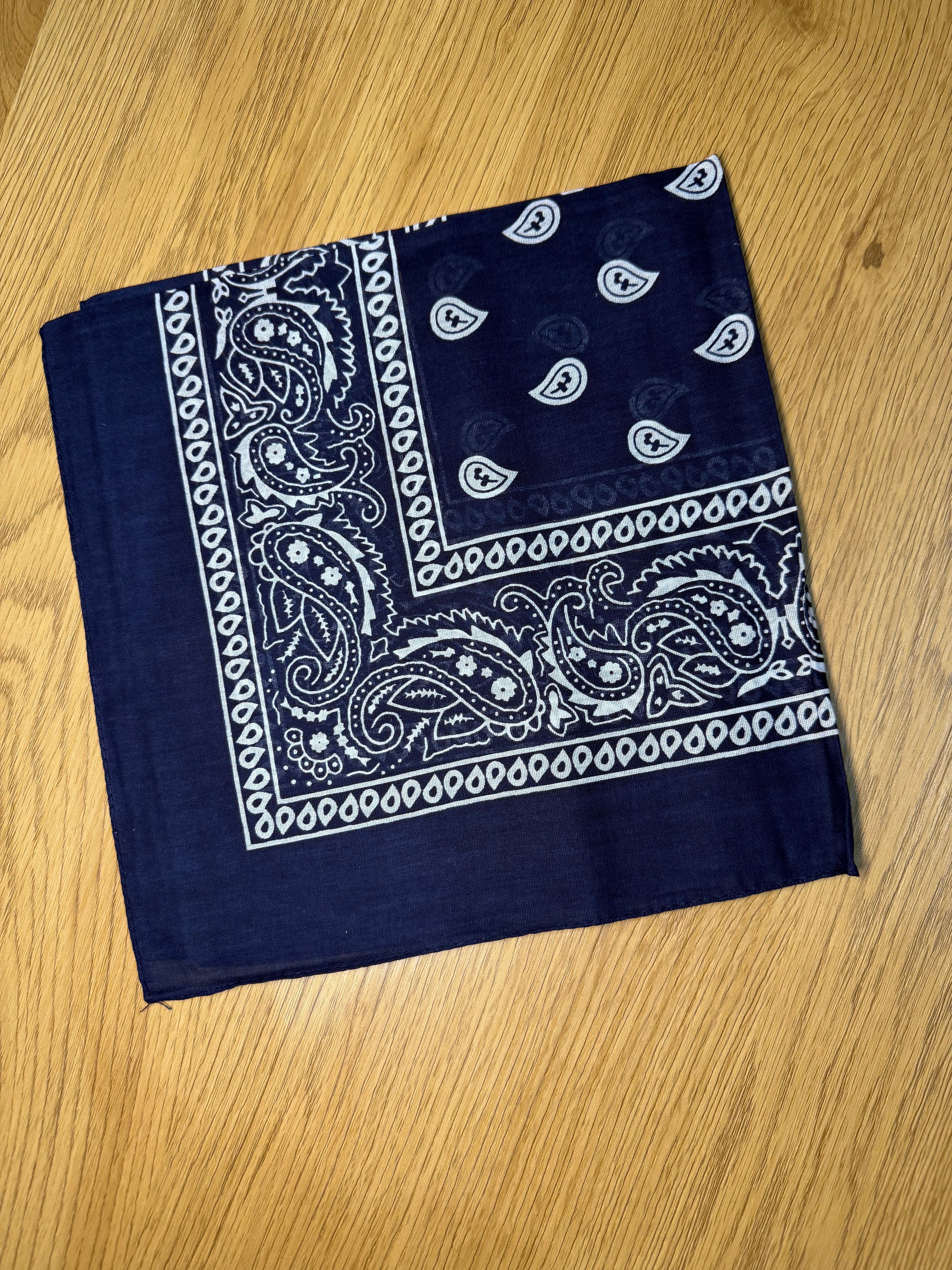 BANDANA