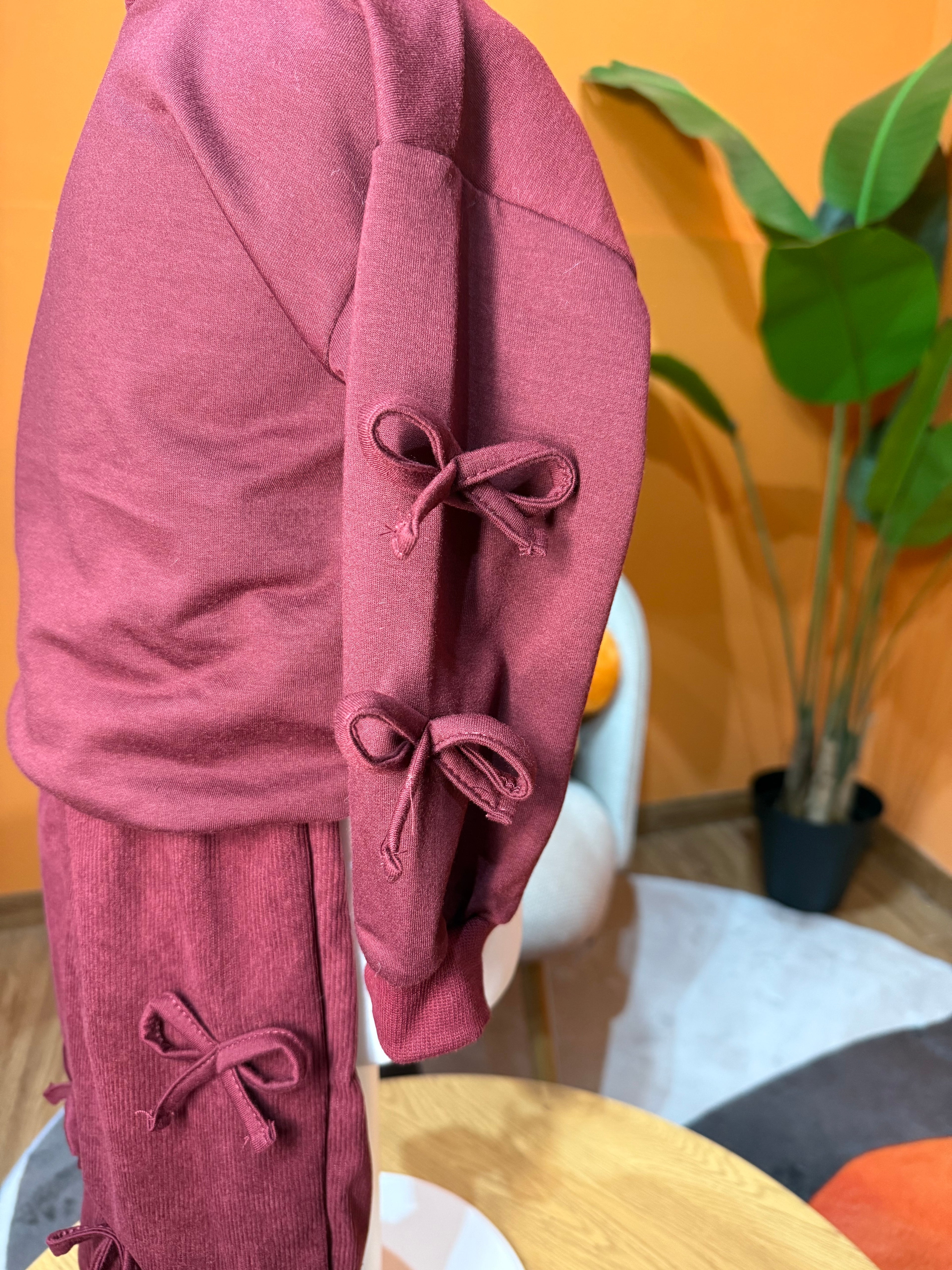 SET COORDINATO BAMBINA  CON FIOCCHI APPLICATI -BORDEAUX