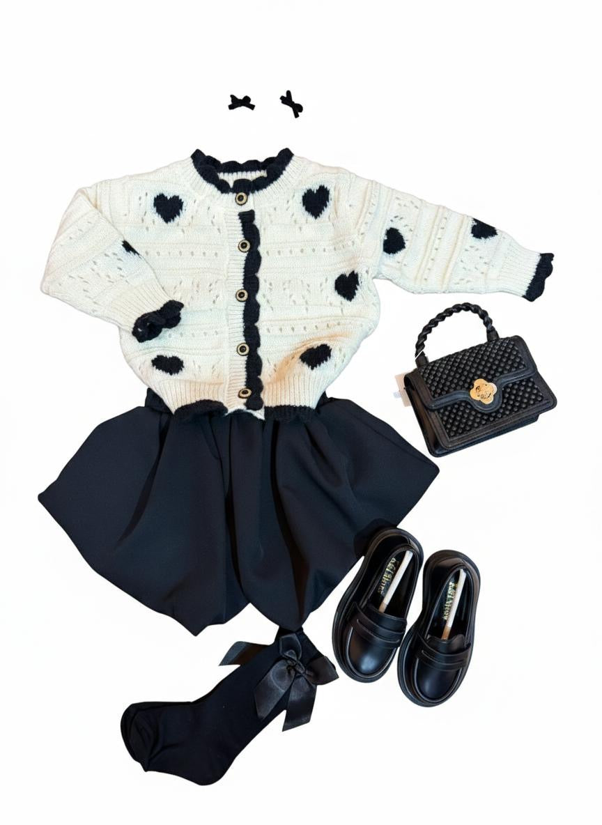 Cardigan lovely heart con ricami traforati