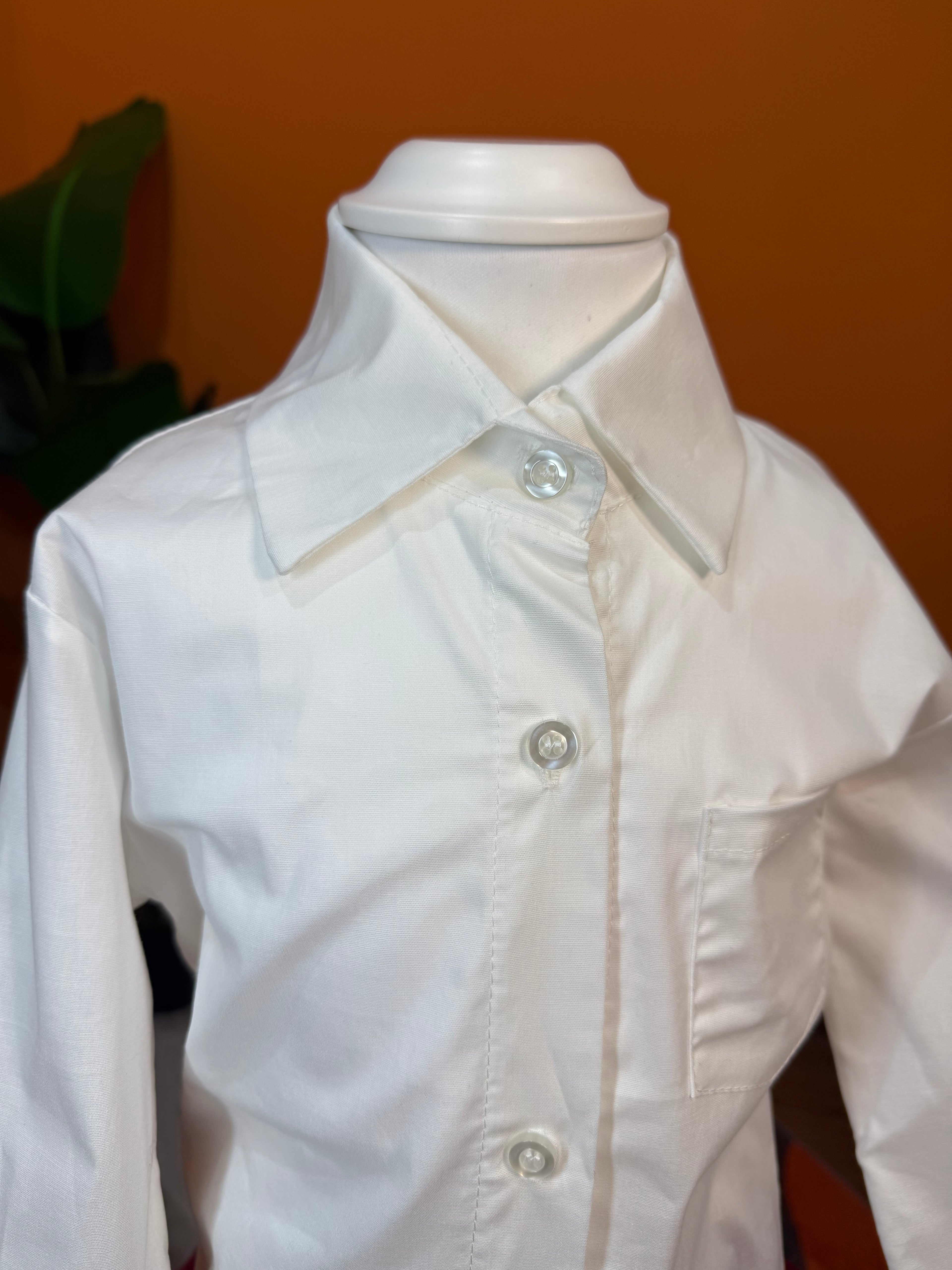 CAMICIA CLASSICA BIANCA A MANICHE LUNGHE CON TASCHINO
