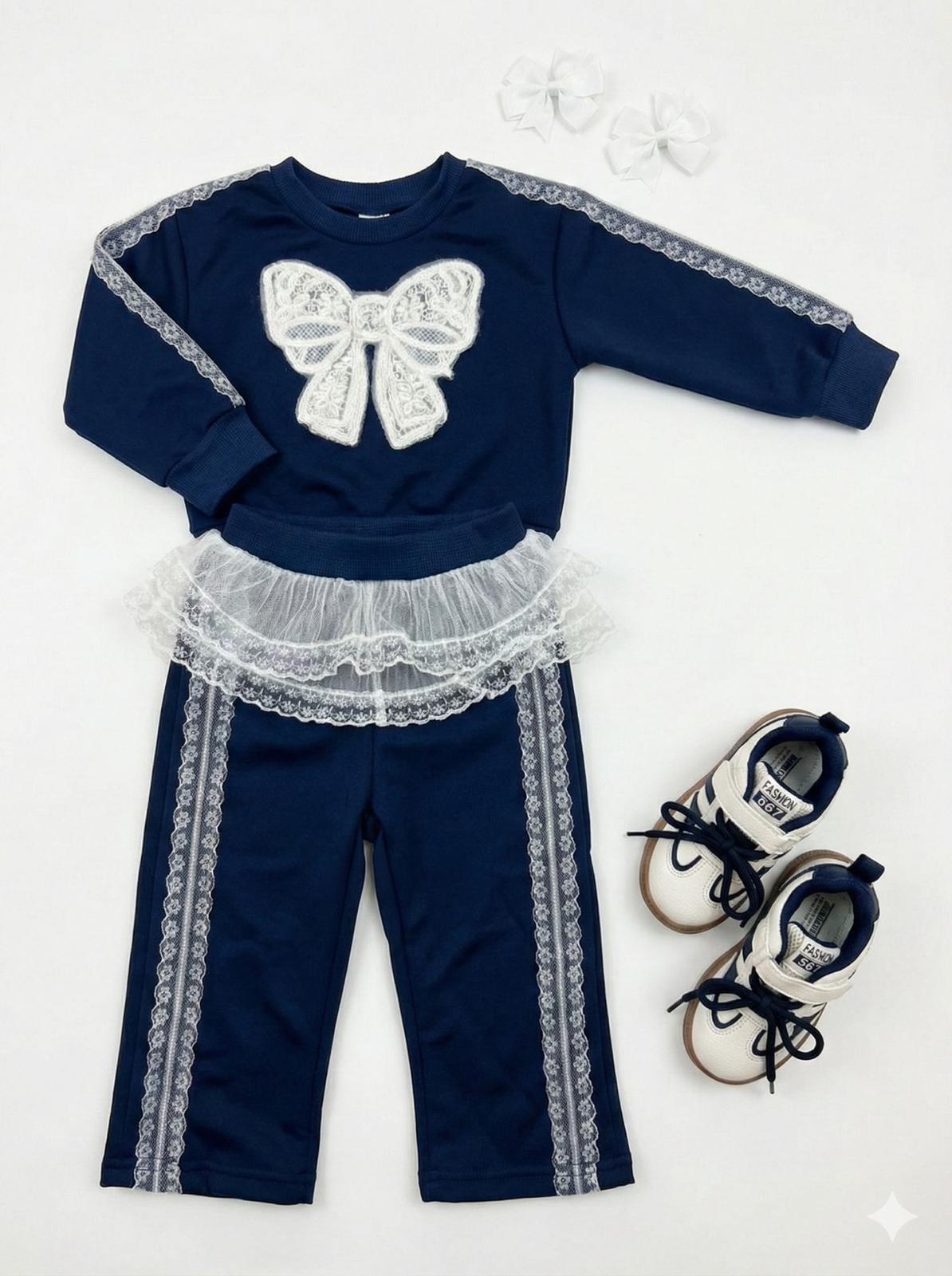 Elegant sport - Felpa con fiocco e pantalone tulle