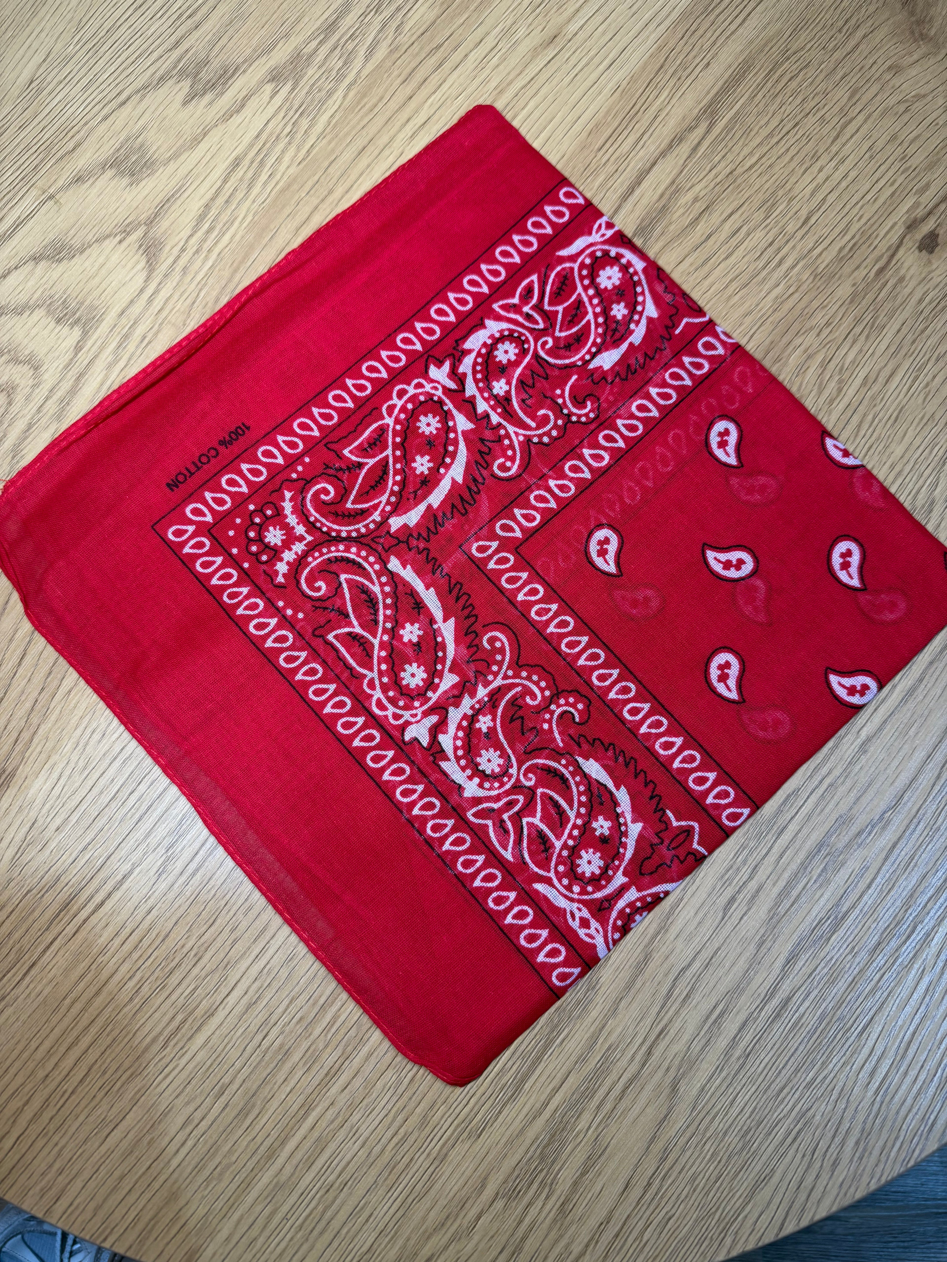 BANDANA
