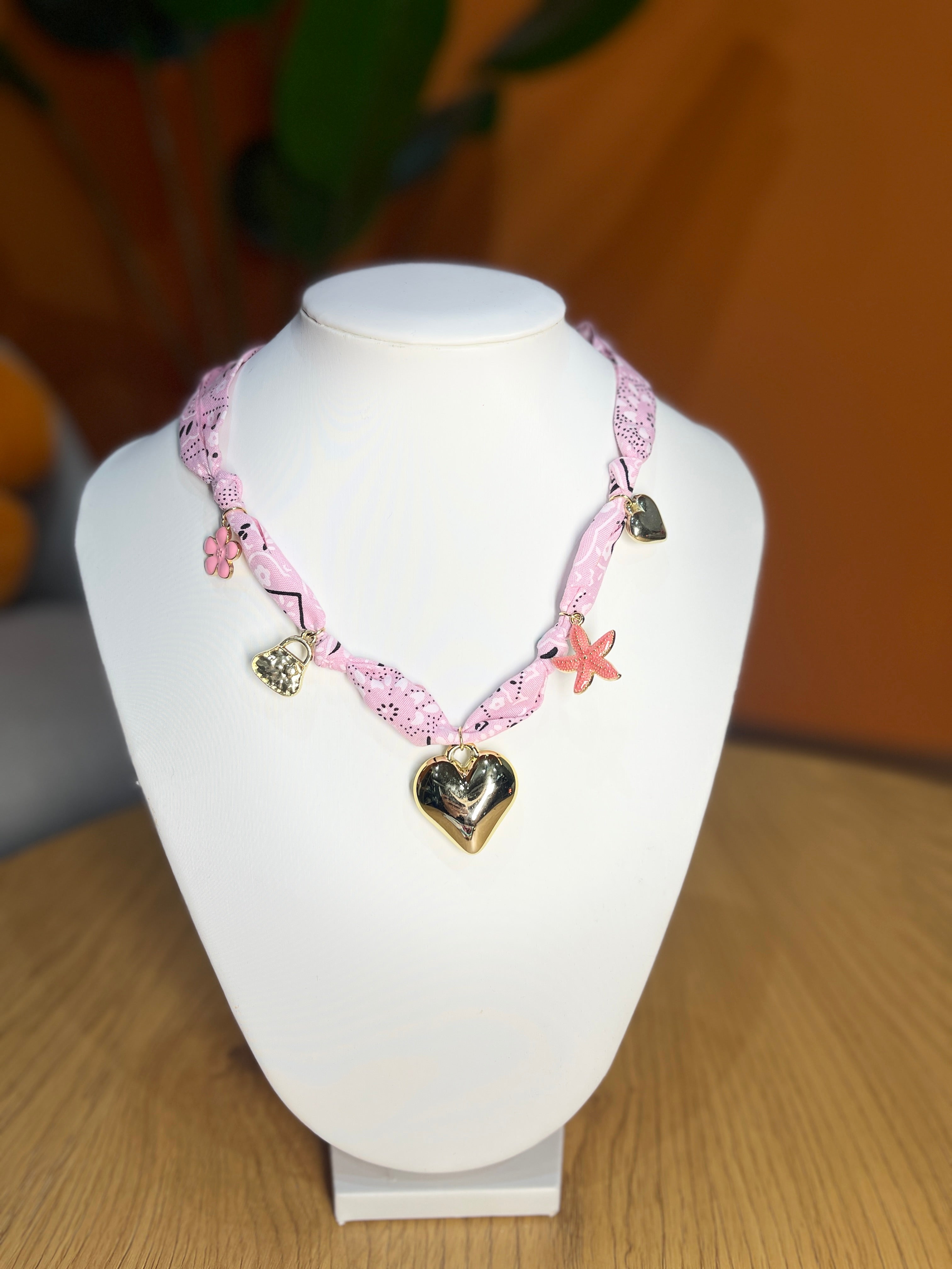 GIROCOLLO BANDANA CHARMS