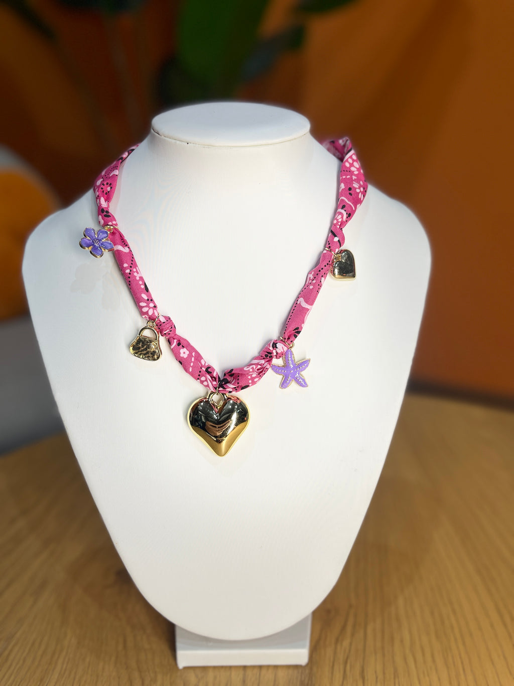 GIROCOLLO BANDANA CHARMS