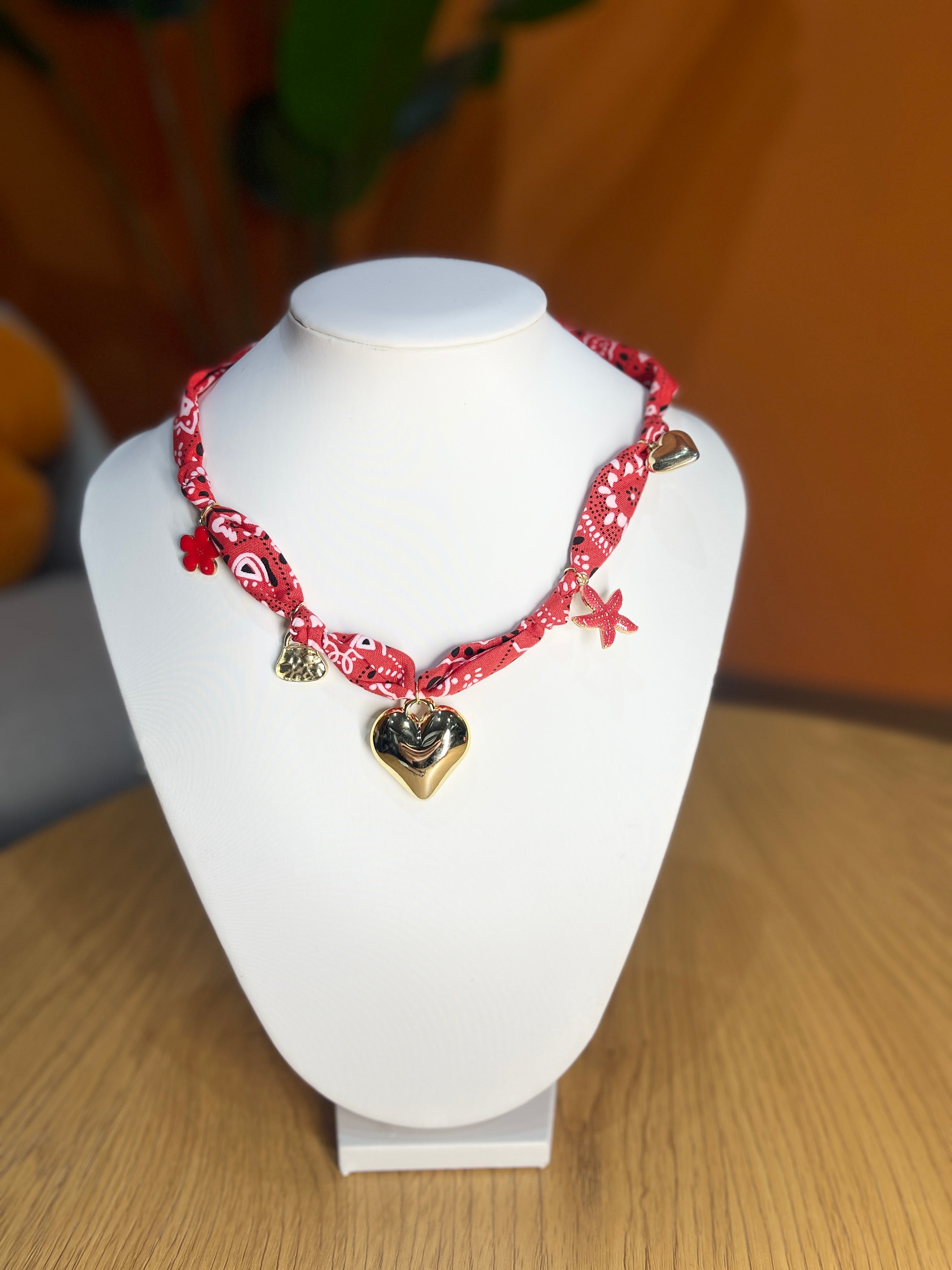 GIROCOLLO BANDANA CHARMS