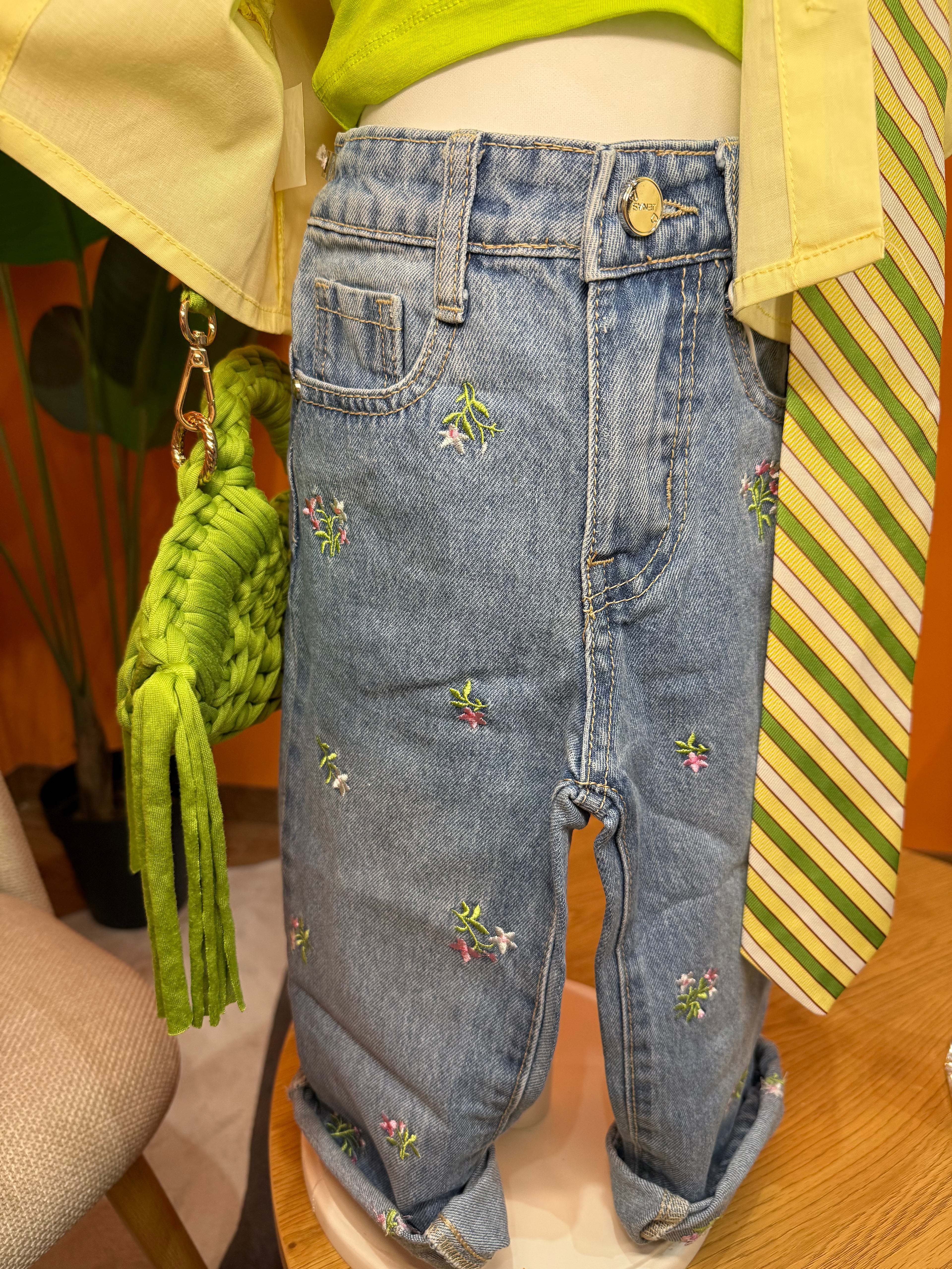 JEANS FLOWER POWER - DENIM CHIARO CON RICAMI
