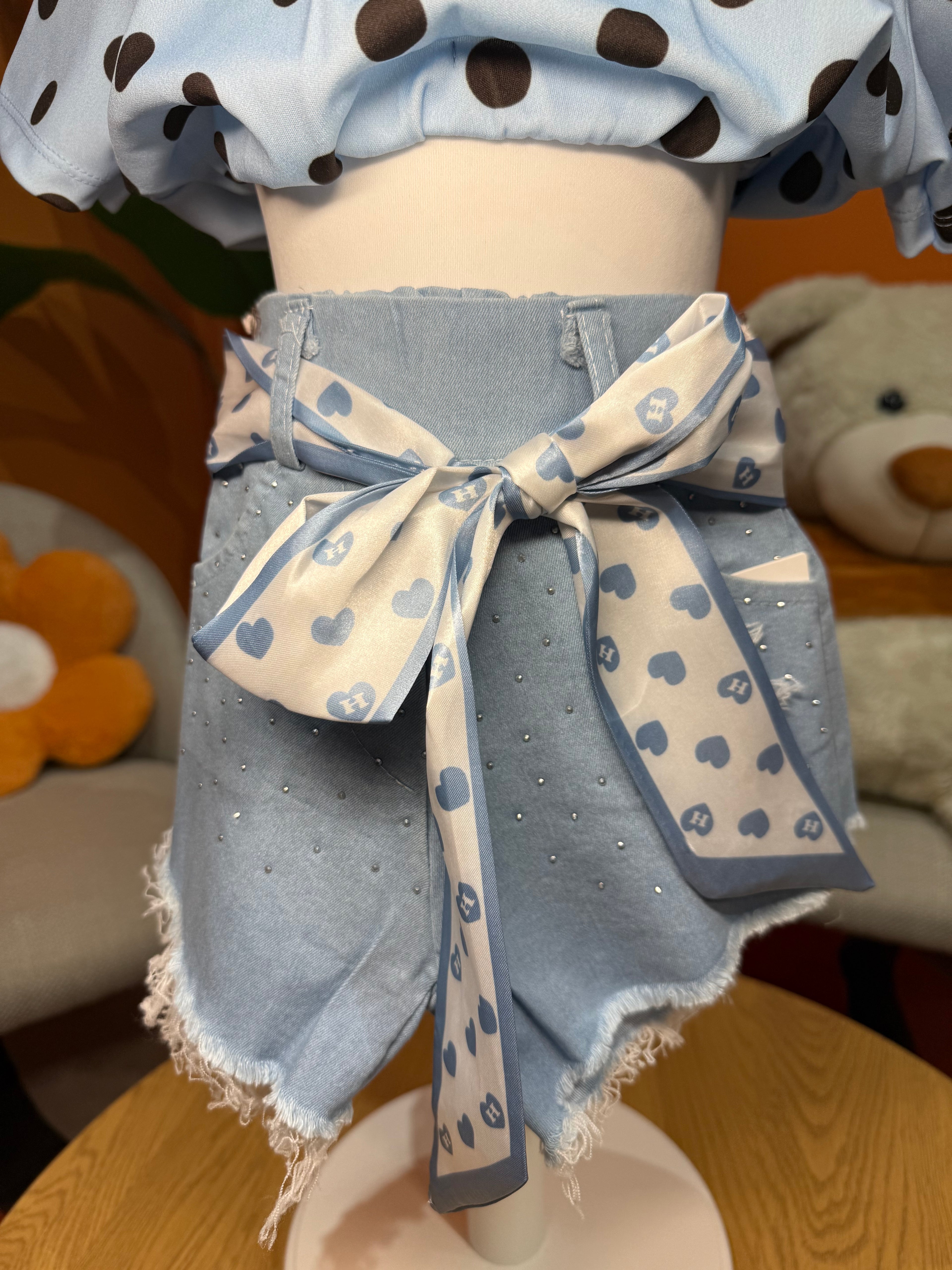 SHORTS DENIM CHIARO CON STRASS E FOULARD