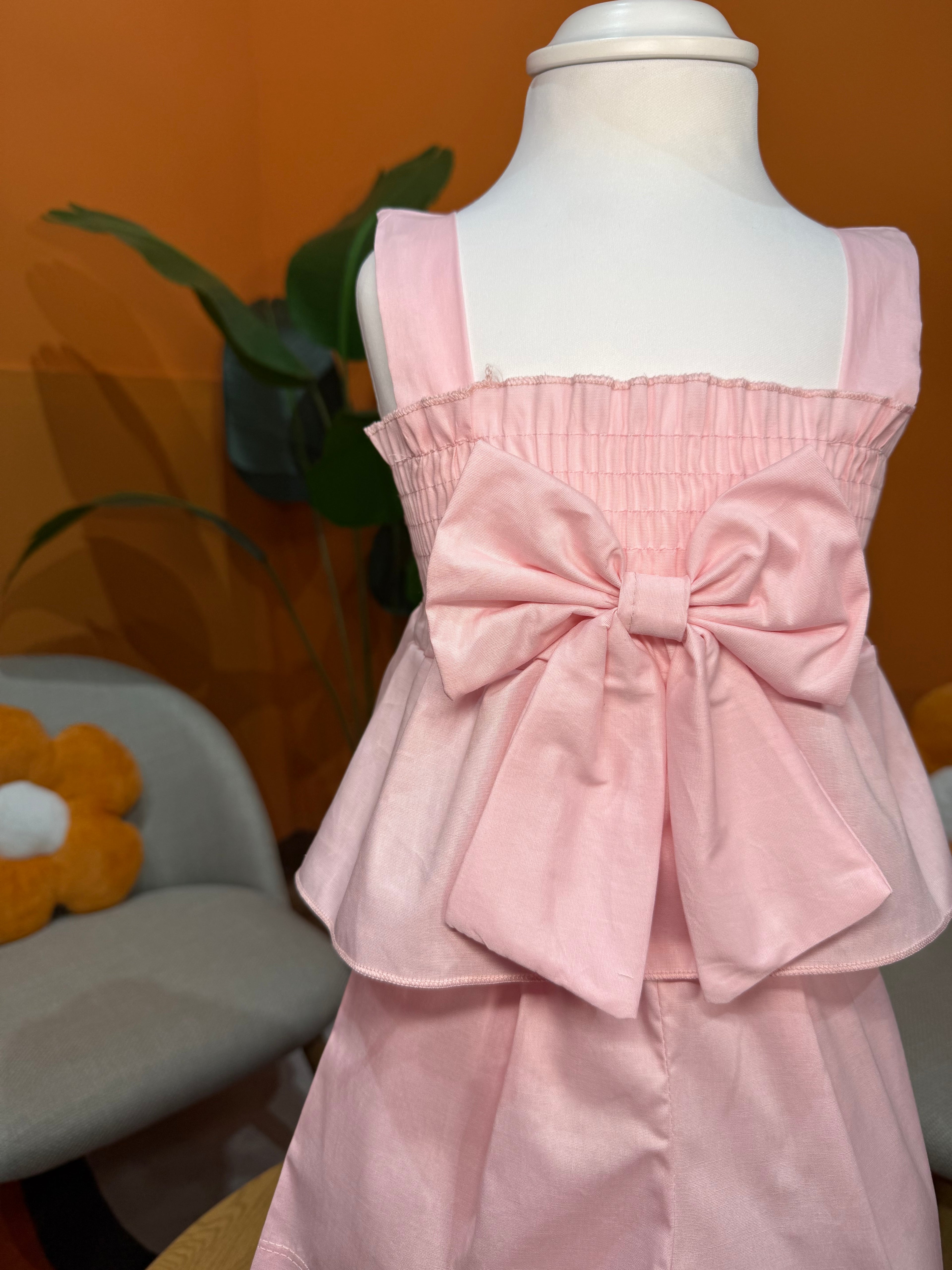 COORDINATO CANDY BOW: SET ROSA CON TOP ARRICCIATO E SHORTS