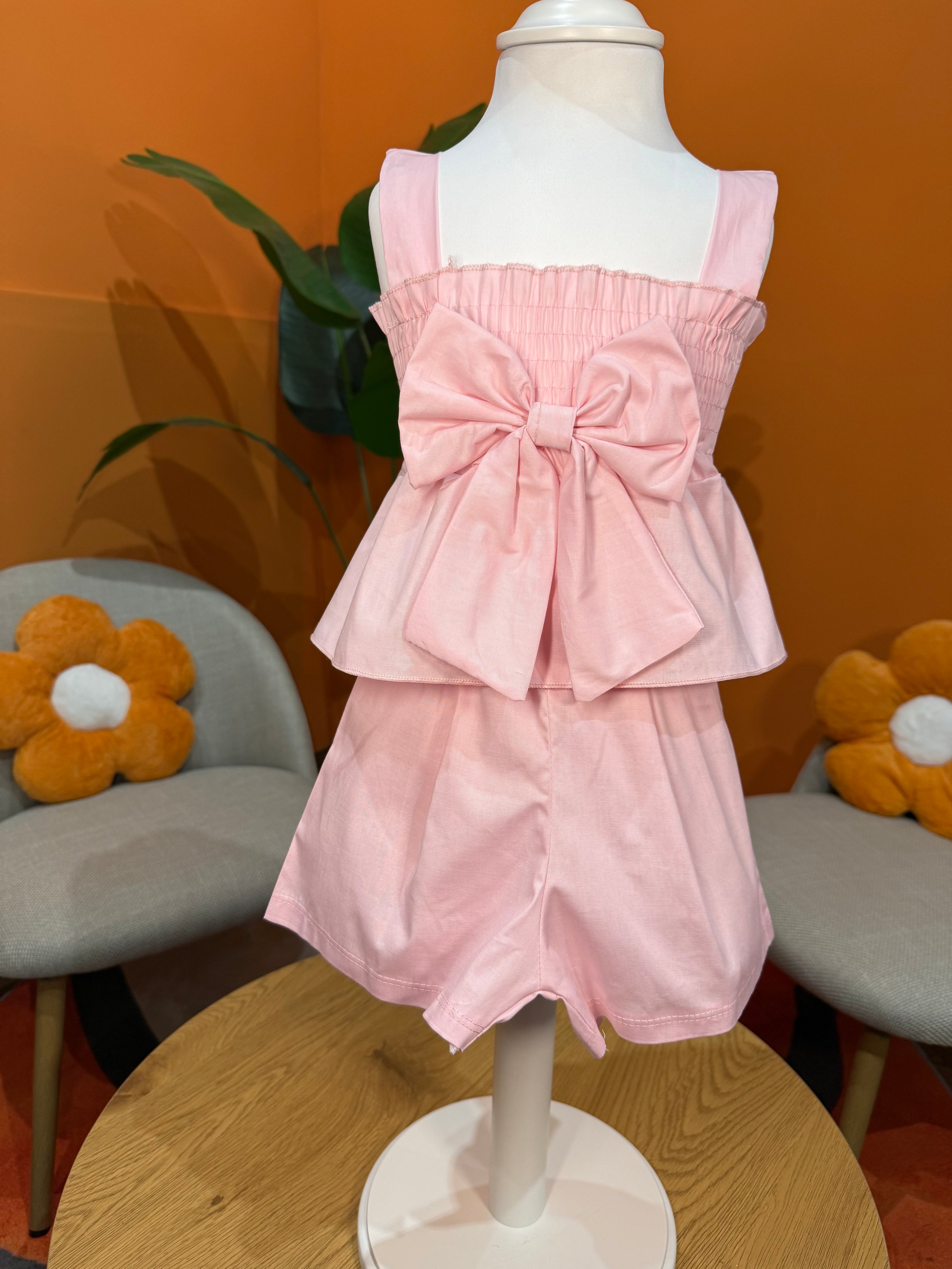 COORDINATO CANDY BOW: SET ROSA CON TOP ARRICCIATO E SHORTS