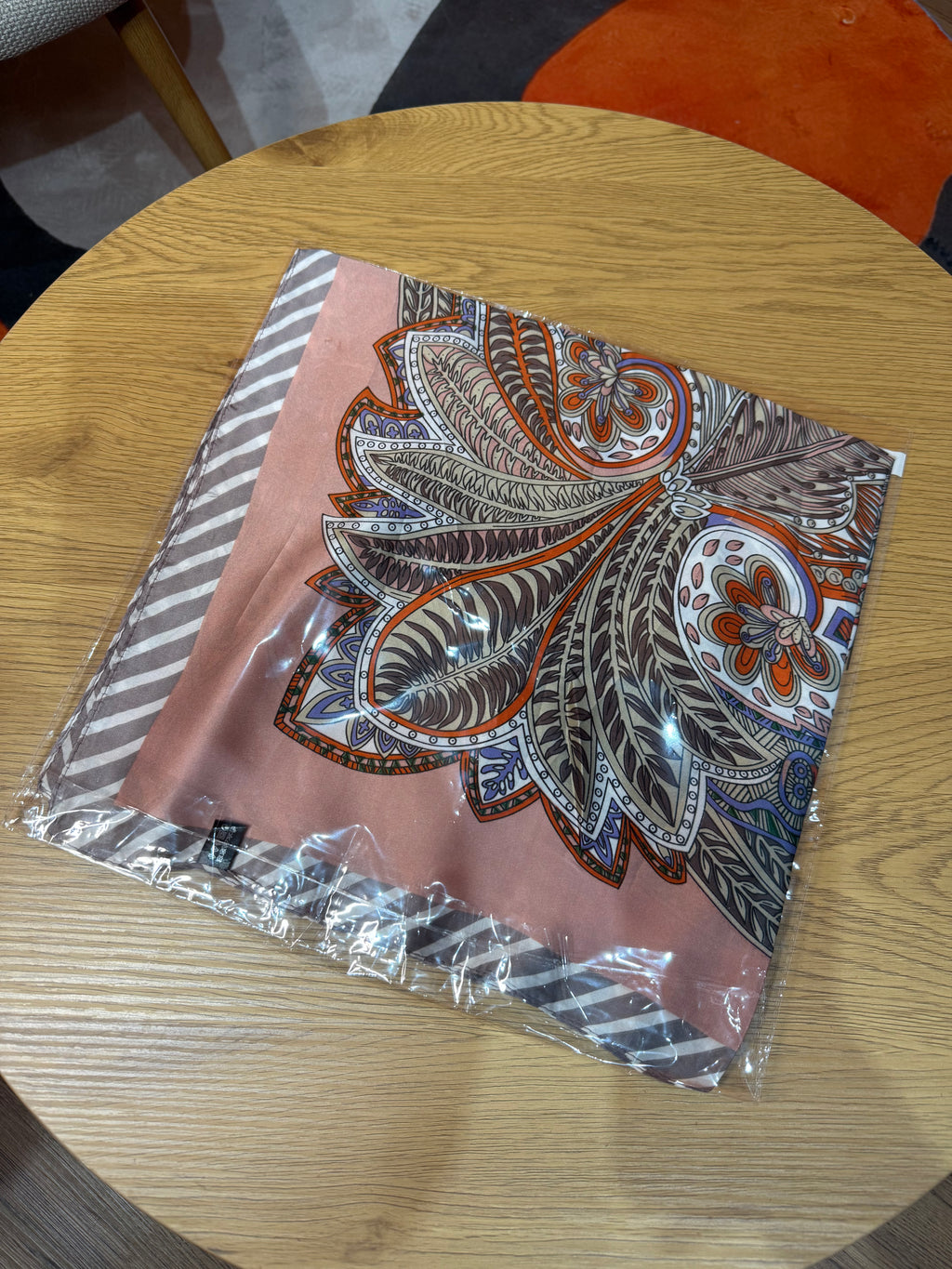 COLLEZIONE FOULARD ORIENTAL ELEGANCE – FANTASIA PAISLEY