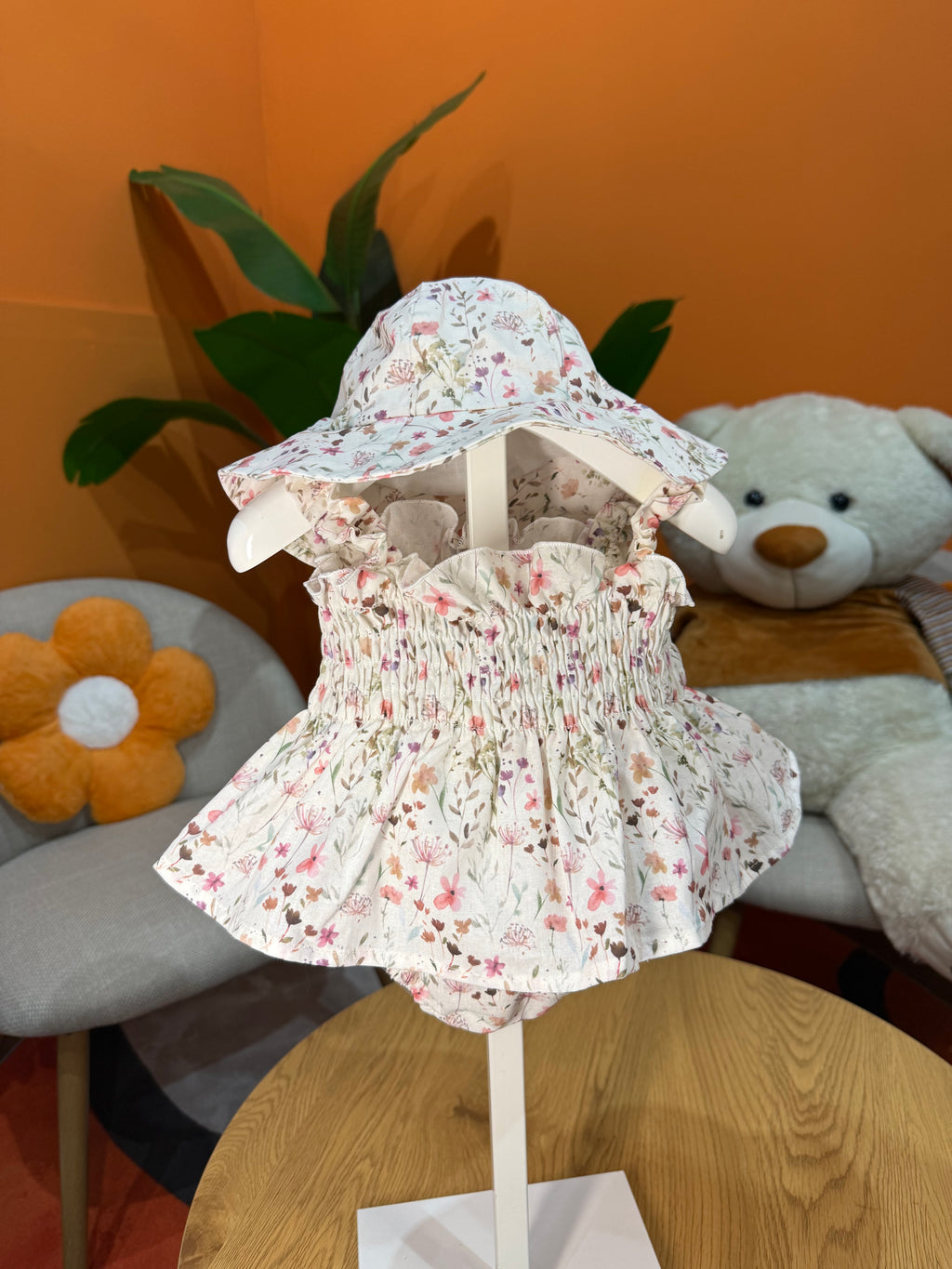 VESTINA A BODY A FIORI CON CAPPELLINO