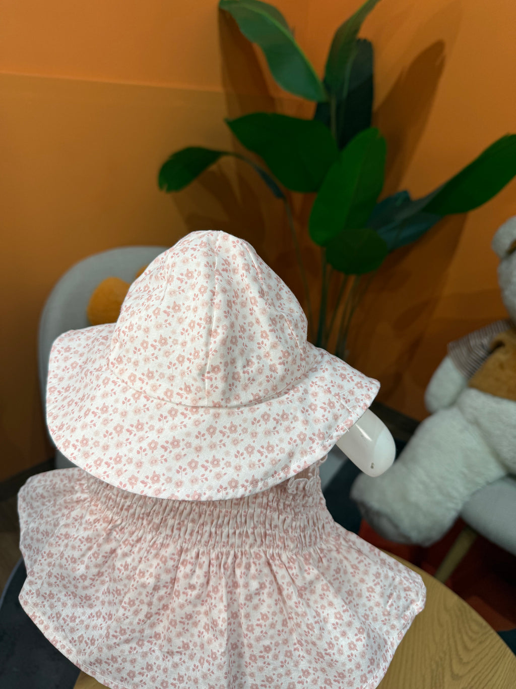 VESTINA A BODY CON MICRO-FIORI E CAPPELLINO