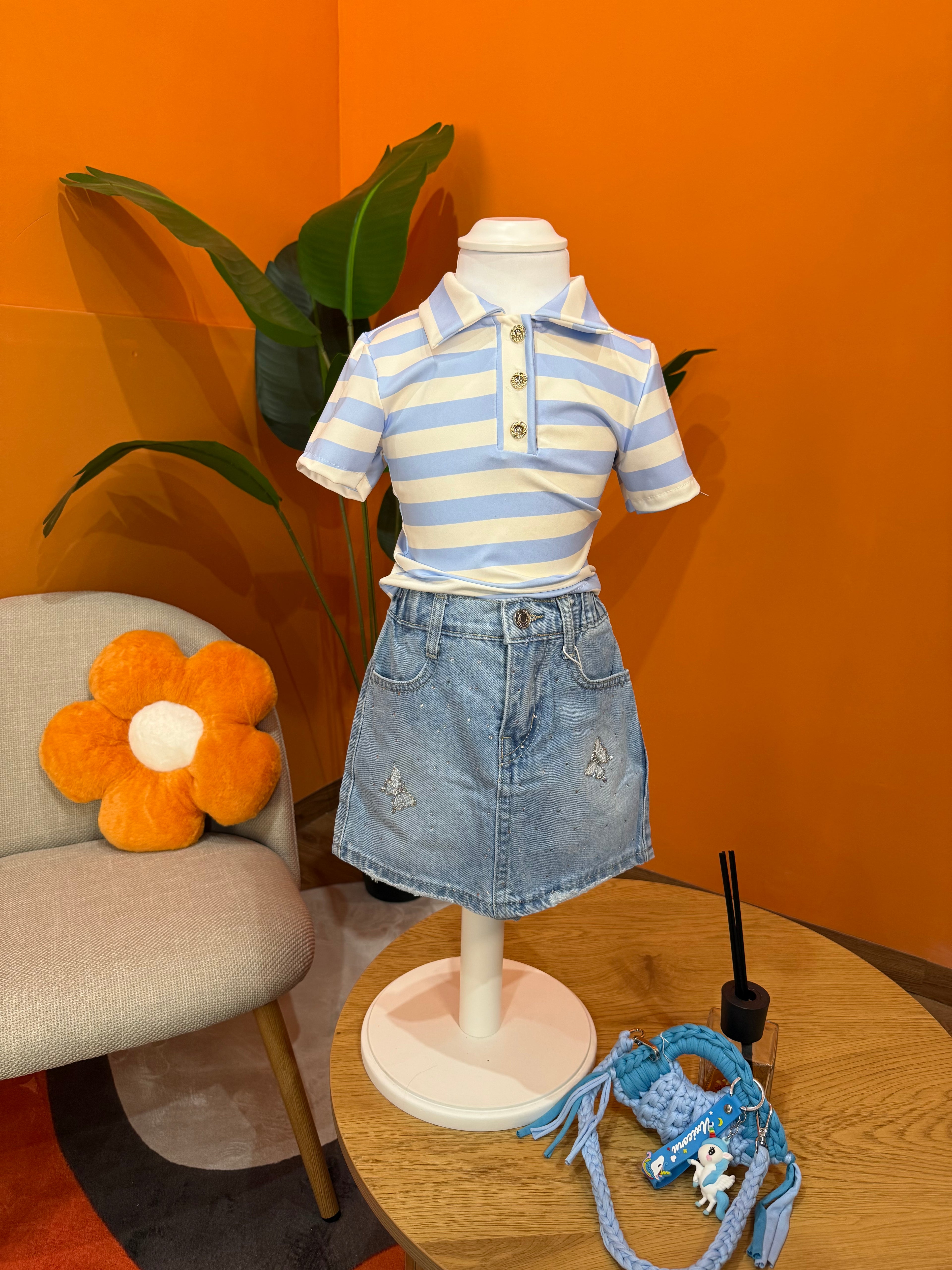 POLO A RIGHE CON BOTTONI GIOIELLO – BIANCO & CIELO🤍🩵