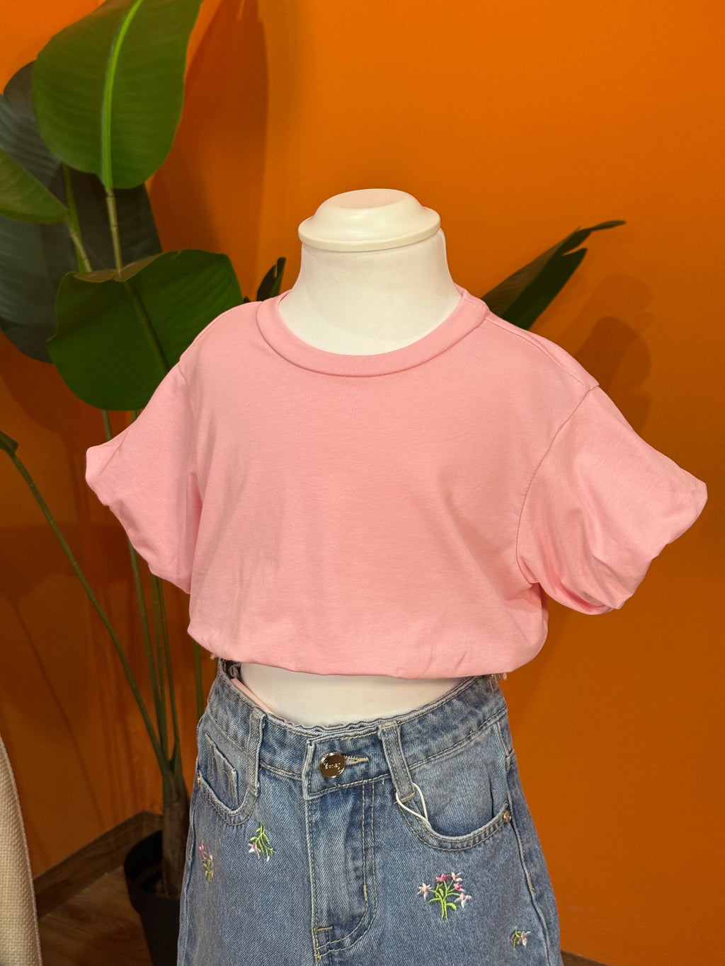 T-SHIRT CROP A MANICHE A SBUFFO - ROSA