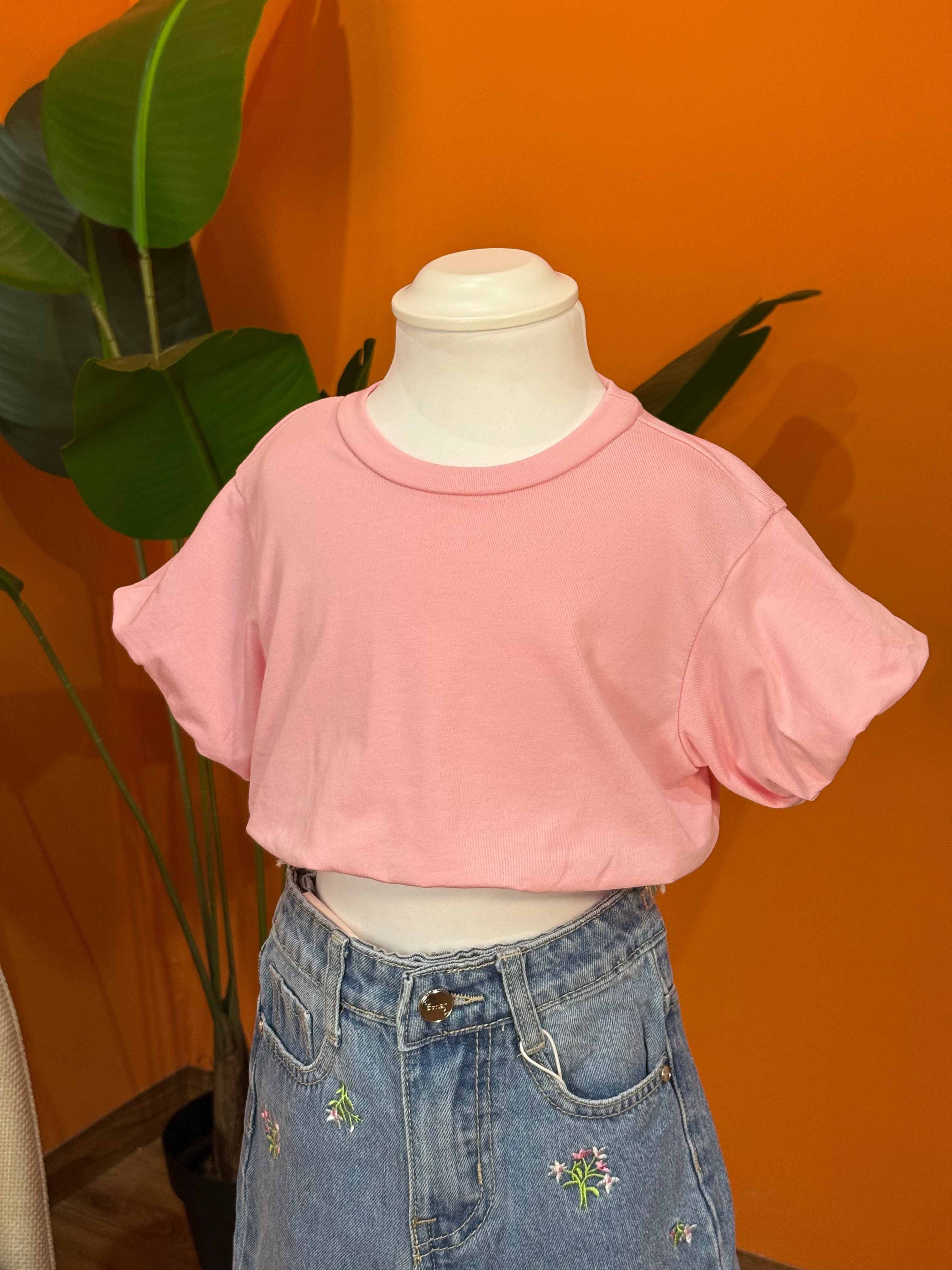 T-SHIRT CROP A MANICHE A SBUFFO - ROSA