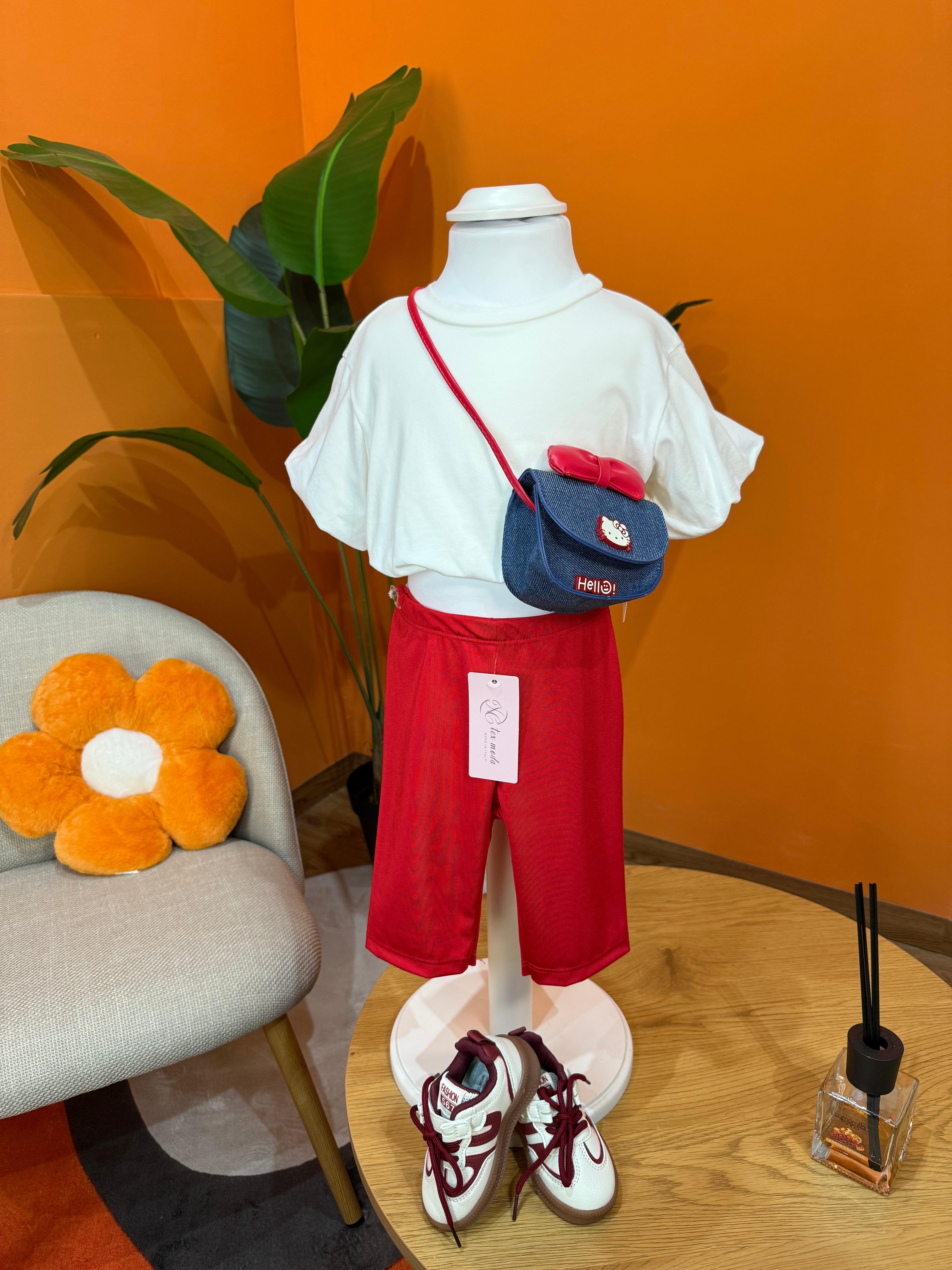 T-SHIRT CROP MANICHE A SBUFFO – BIANCA