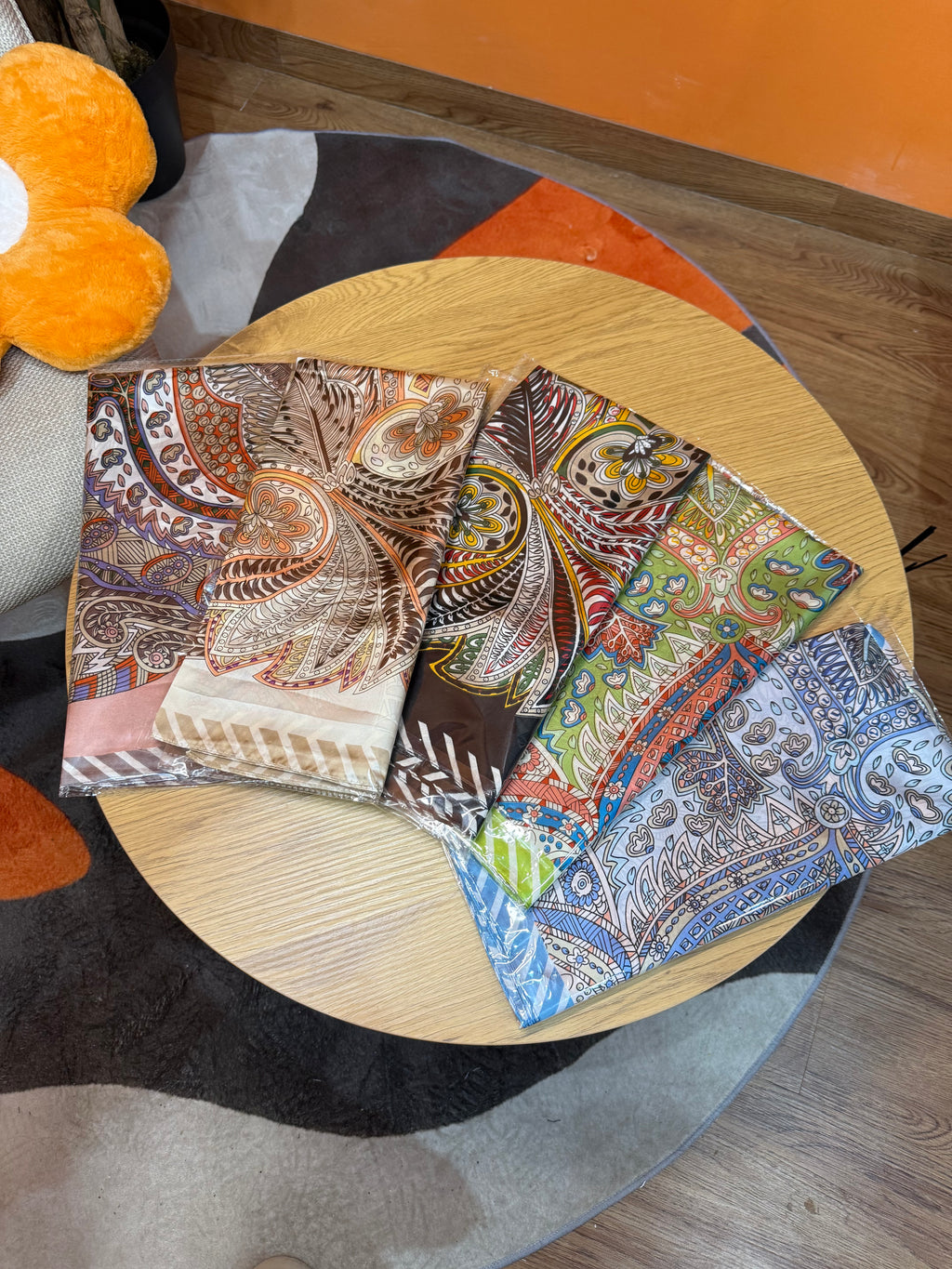 COLLEZIONE FOULARD ORIENTAL ELEGANCE – FANTASIA PAISLEY