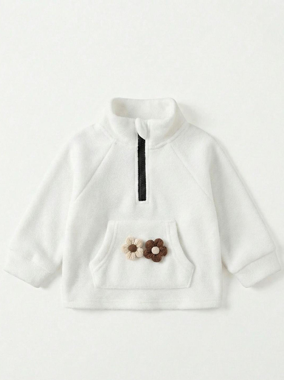 Completo petal & fleece - felpa in pile e jeans con risvolto